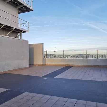 Vue Tour Eiffel - Piscine Privee Rooftop Appartement *